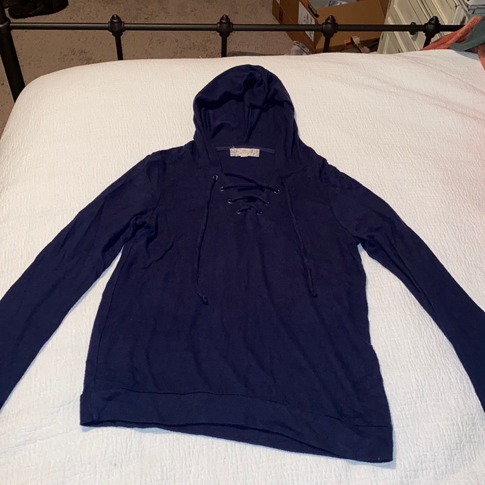 Navy blue cross tied long sleeve